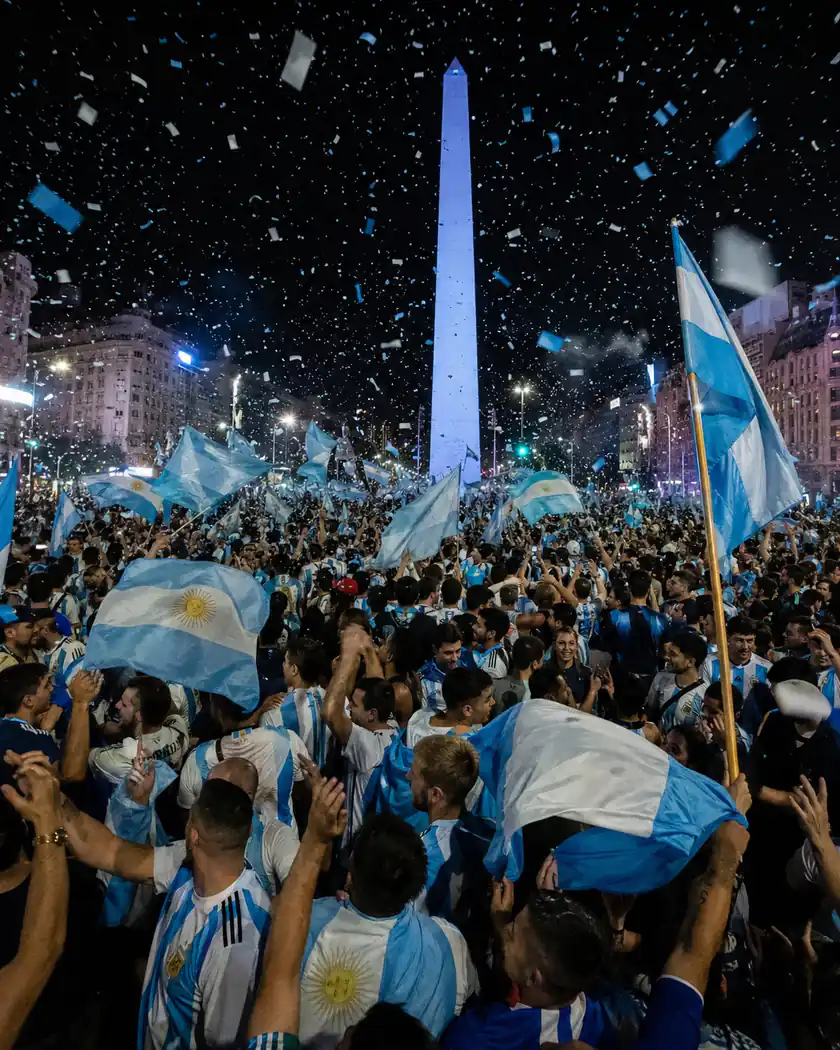 Argentina prompt example - Obelisco Fan Celebration