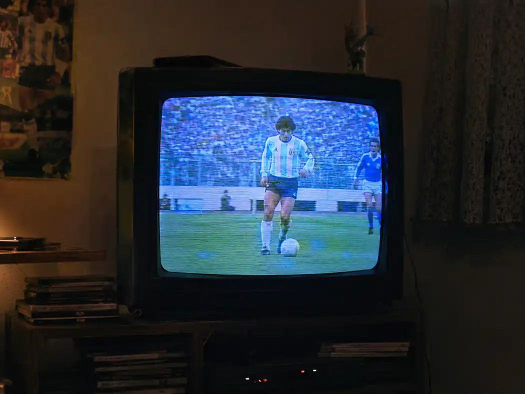 Argentina prompt example - 1980s VHS Football Edit